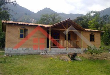 Casa prefabricada personalizada en un nivel con guardilla