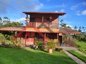modelo de casa prefabricada campestre dos niveles