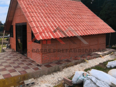 Chalet de un nivel realizado en prefabricado, por A.B.C Casas Prefabricadas Medellín