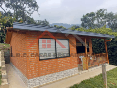 Casa Prefabricada en un nivel, con ventanas en aluminio